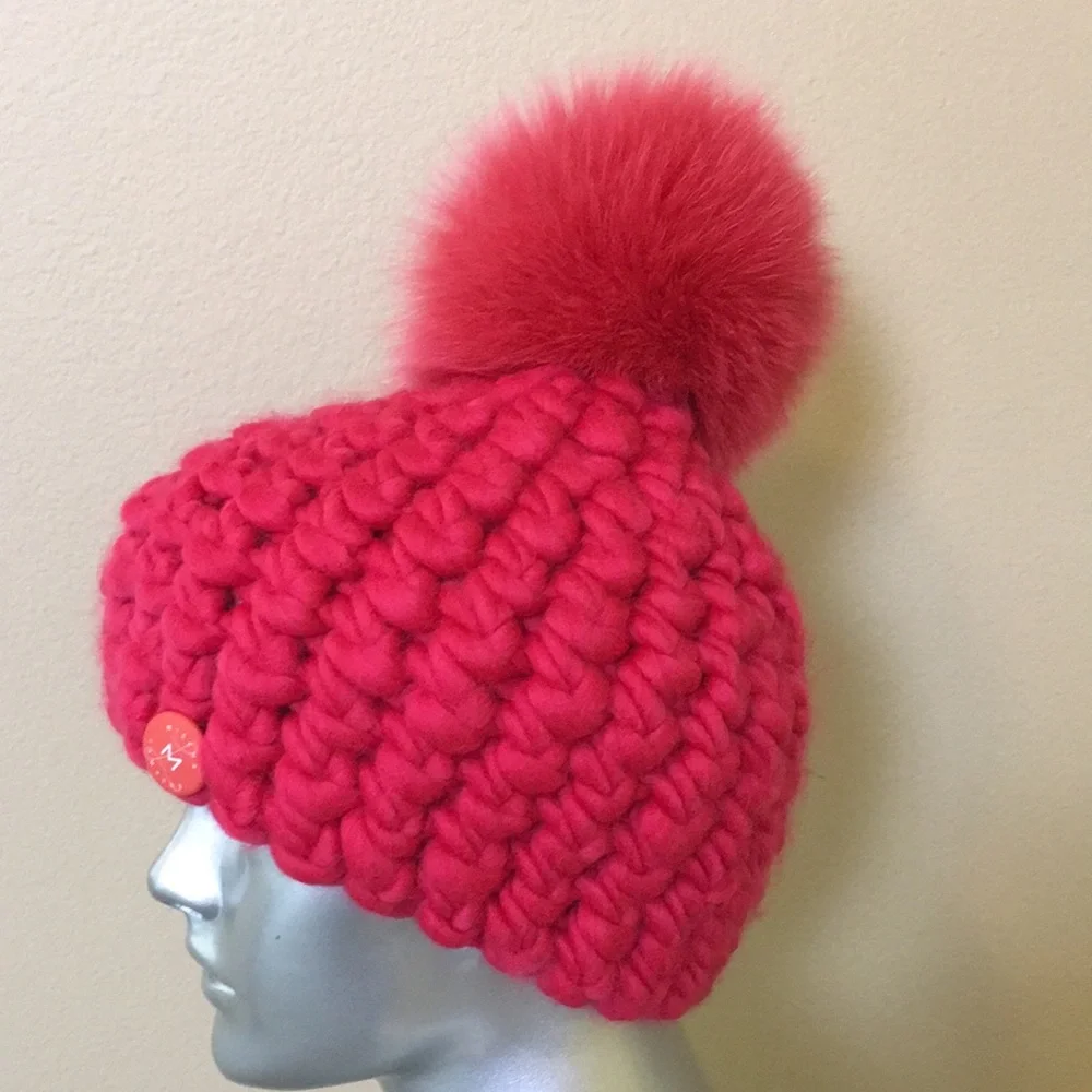 Mischa Lampert beanie pomster + candy coral xl pom